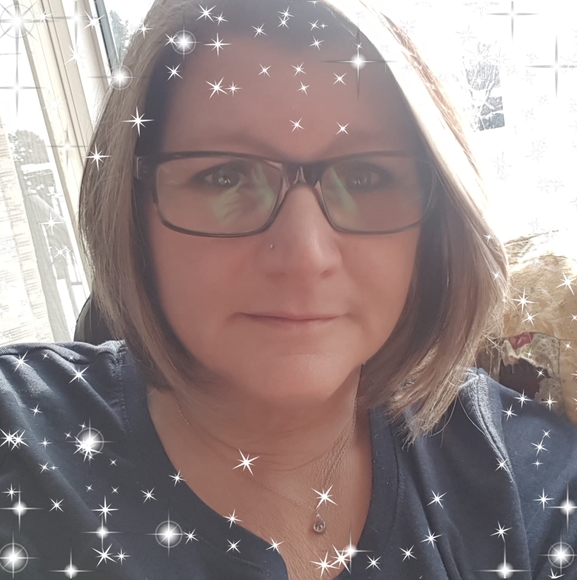 Meet your Posher, Tanya - Picture 1 of 1